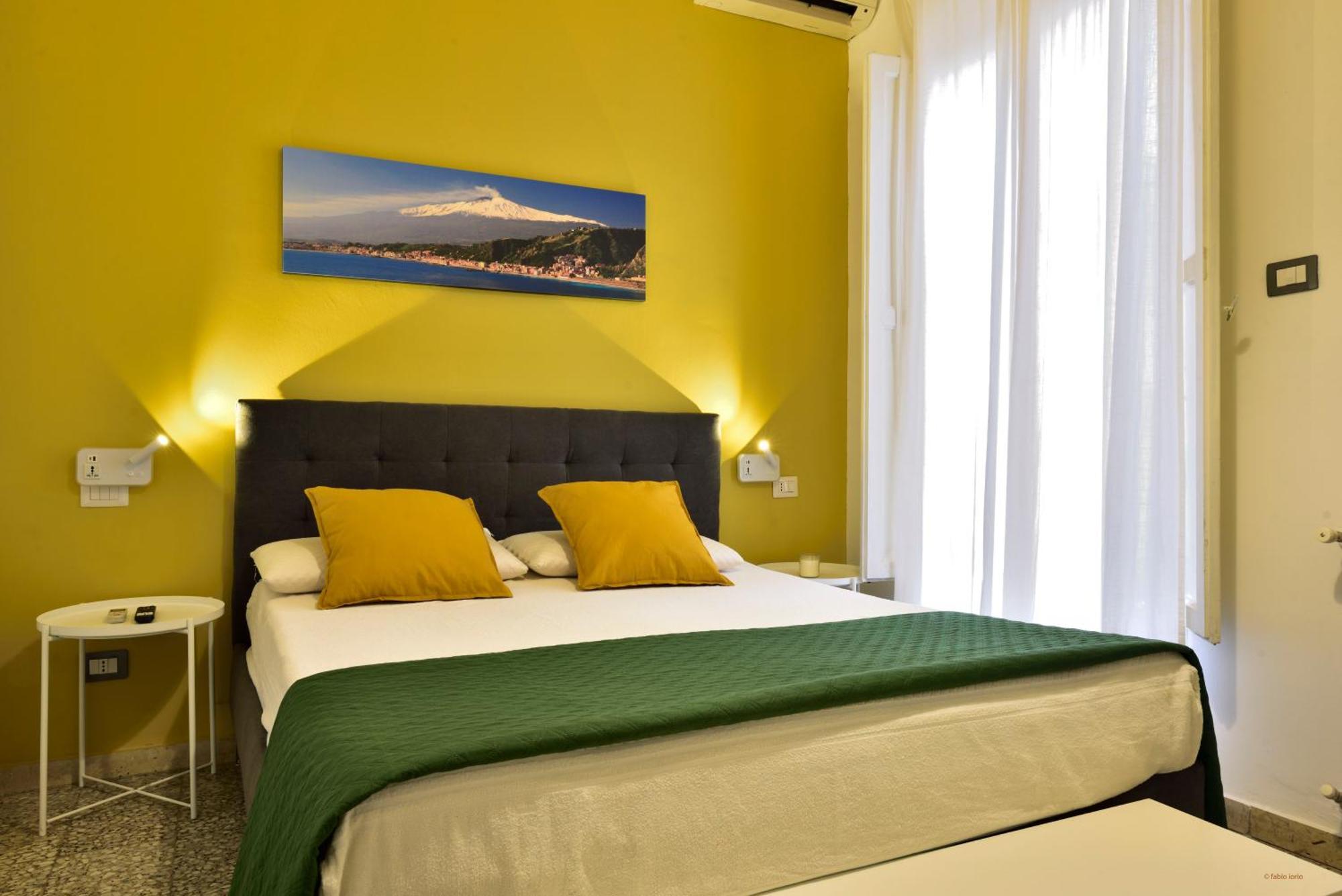 Casa Vacanze Italia Catania Exterior foto